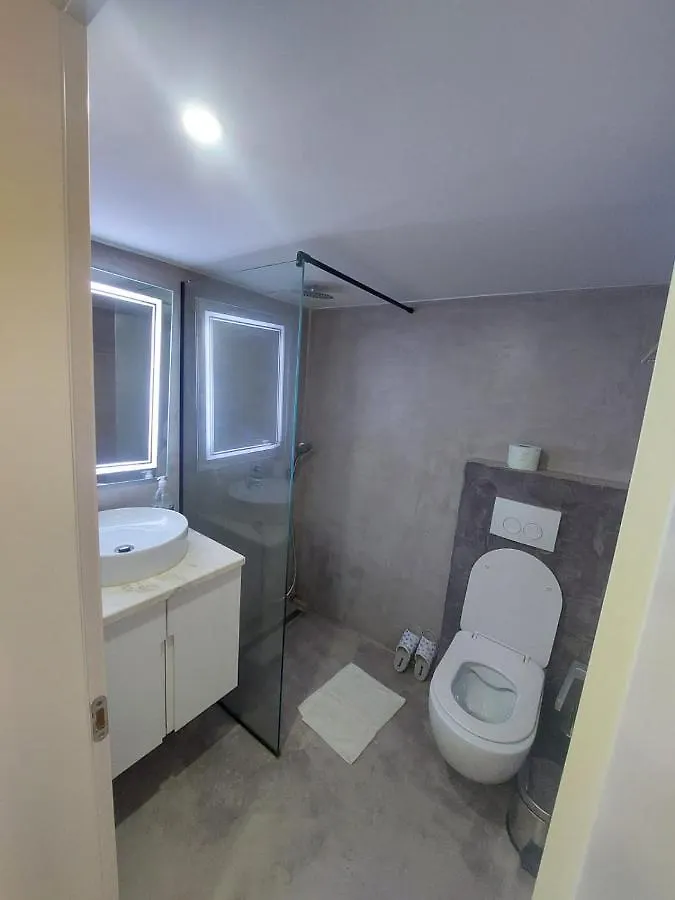Velmar Hotel Голем Албания